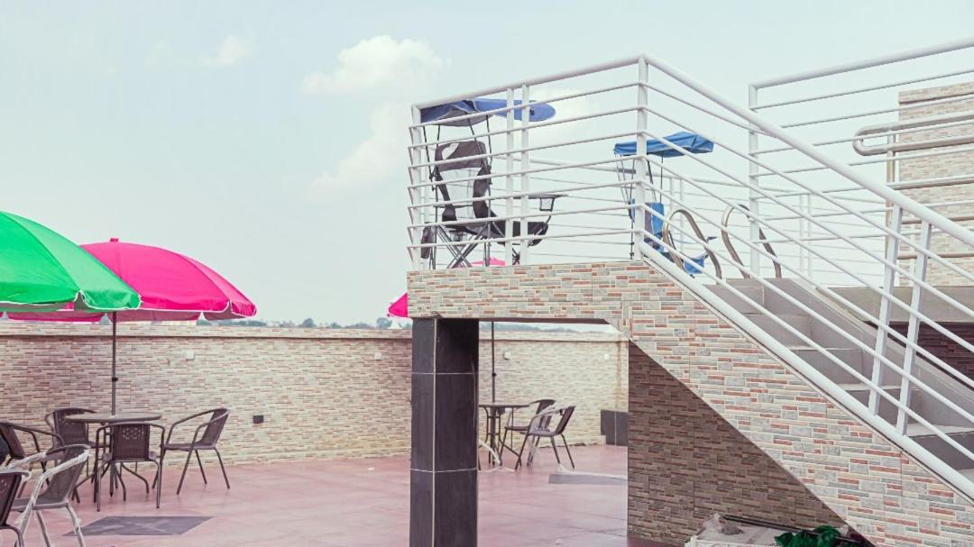 Cofe Hotel ياوندي المظهر الخارجي الصورة